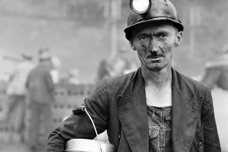 black lung coal miner.webp